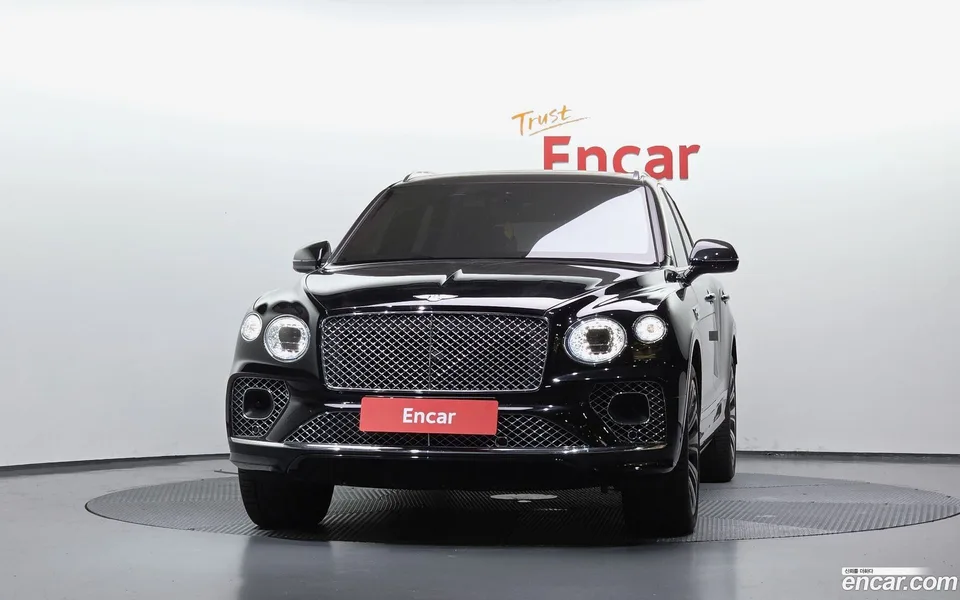 Bentley Bentayga 4.0 V8 2023 — thumbnail 3