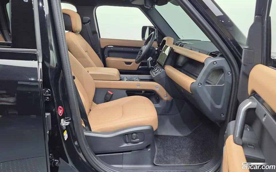 Land Rover Defender 110 P300 X- SE 2026 — thumbnail 3