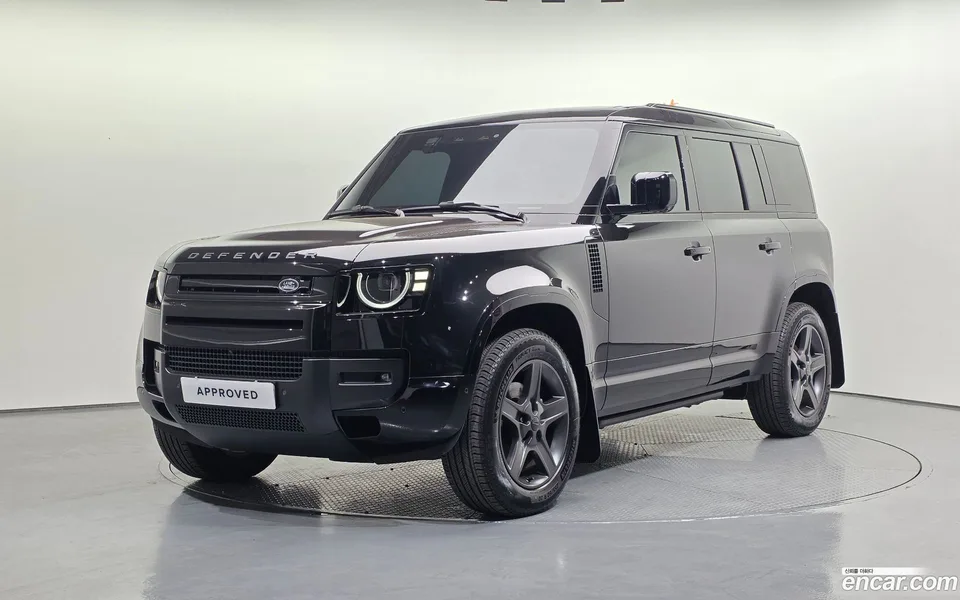 Land Rover Defender 110 P300 X- SE 2026 — photo 1, buy with delivery to Moscow