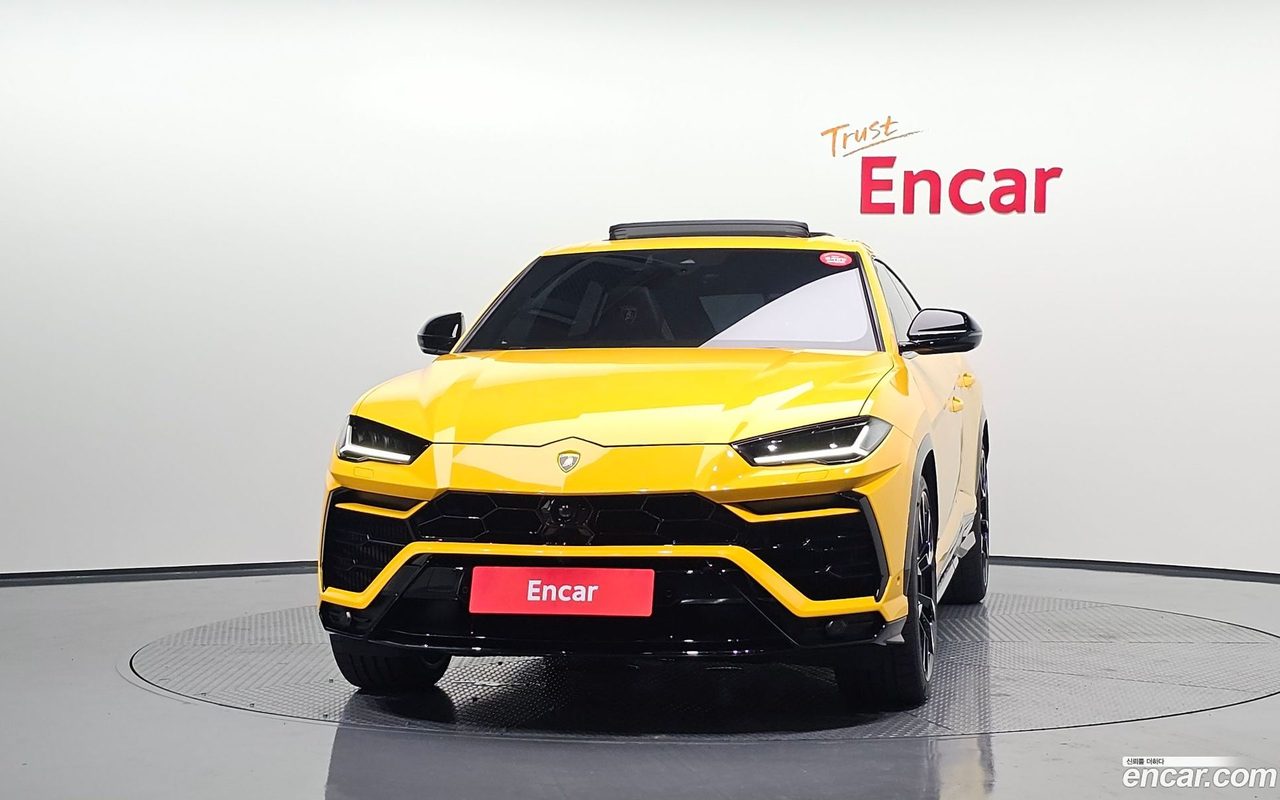 Lamborghini Urus 2022 — 3
