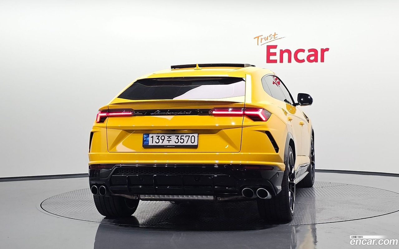 Lamborghini Urus 2022 — 4