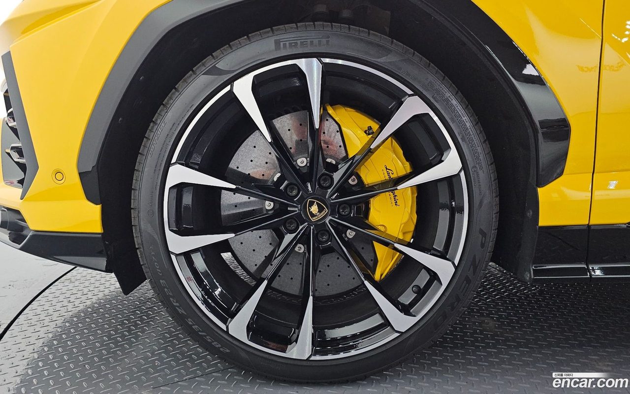 Lamborghini Urus 2022 — 5