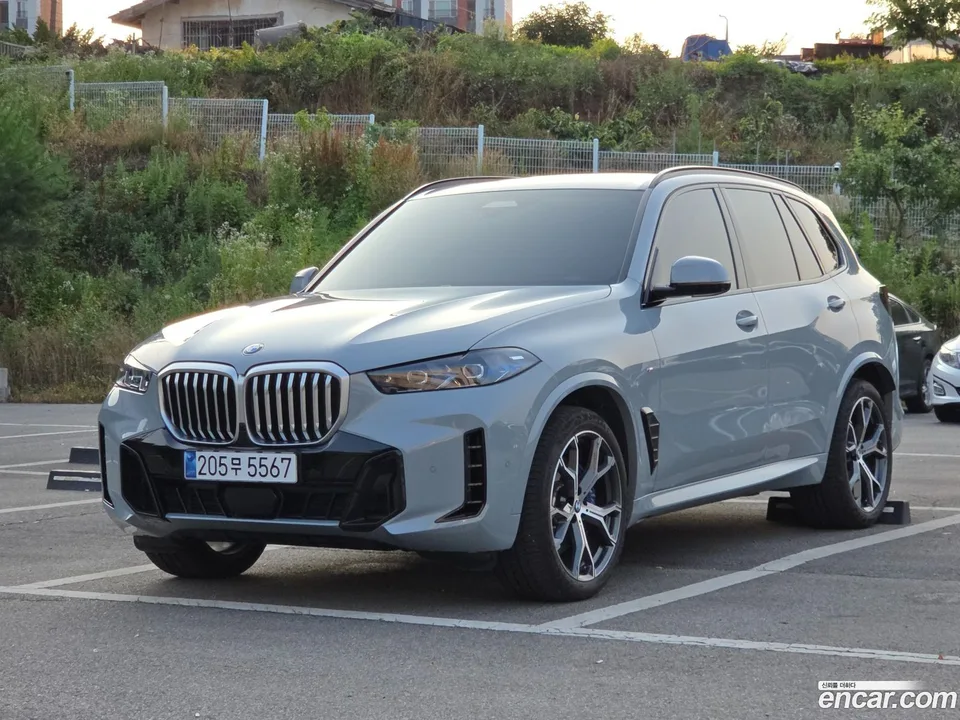 BMW X5 xDrive 30d M 2026 — photo 1, buy with delivery to Moscow