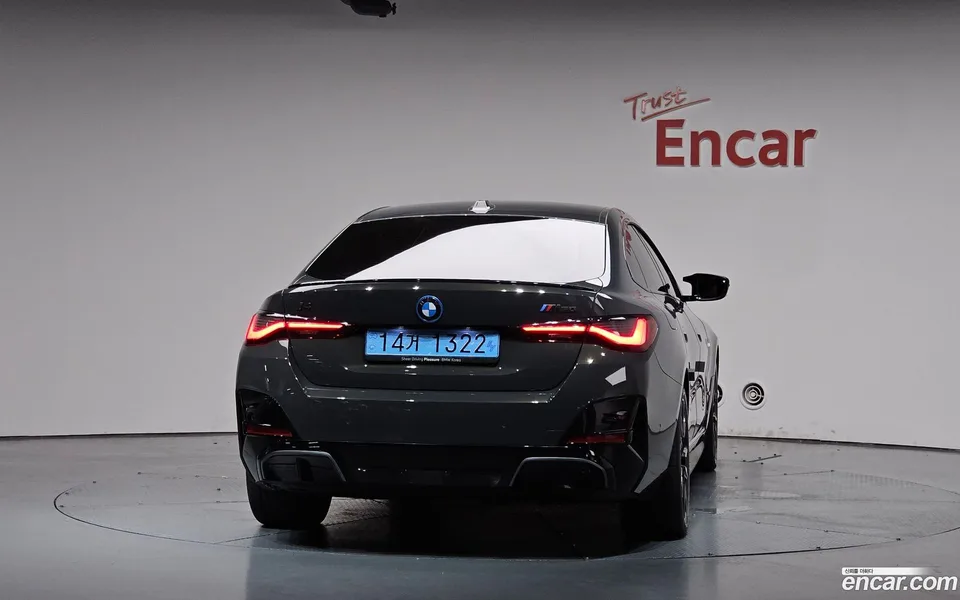 BMW i4 M50 2024 — thumbnail 4