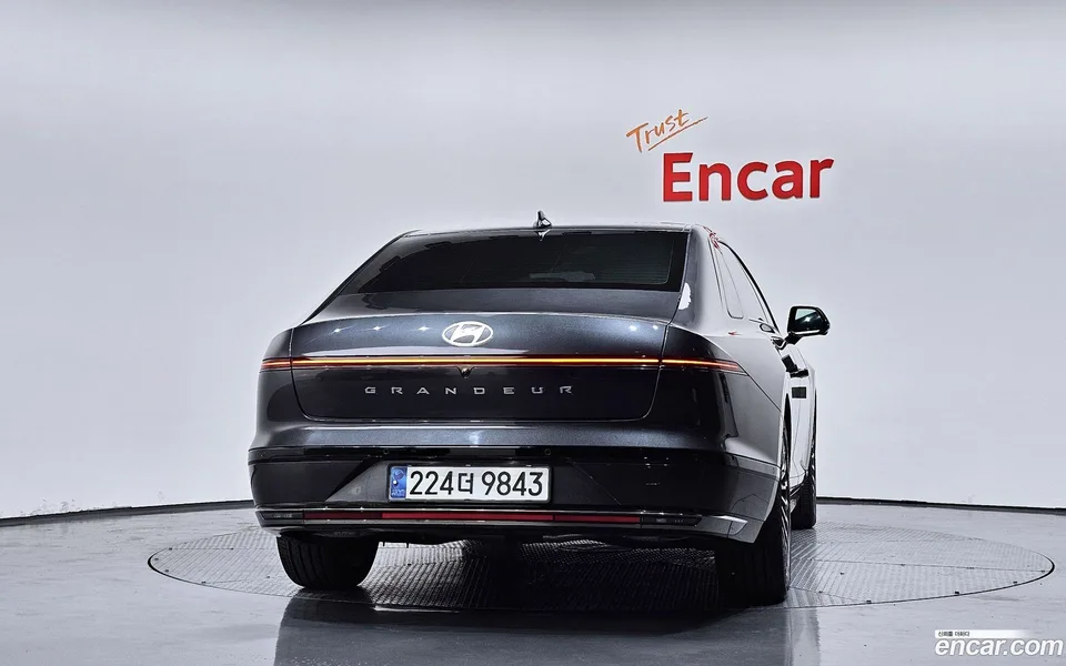 Hyundai Grandeur Hybrid 2023 — thumbnail 4