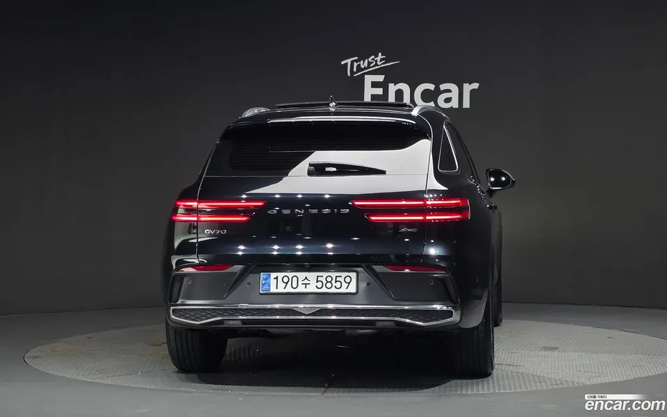 Genesis GV70 2.5T AWD 2024 — миниатюра 4