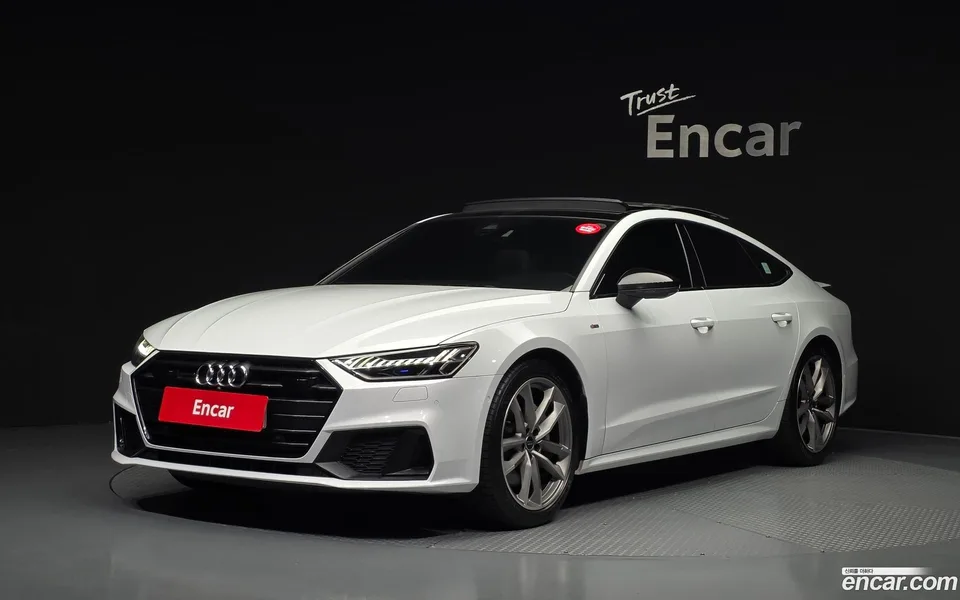Audi A7 (4K) 55 TFSI 2022 — photo 1, buy with delivery to Moscow