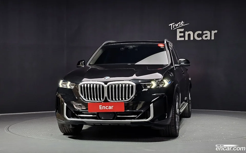 BMW X5 xDrive 40i xLine 2024 — thumbnail 3