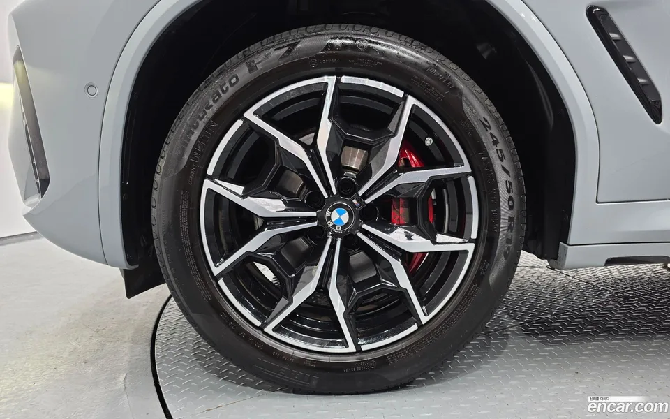 BMW X4 xDrive20i M 2022 — thumbnail 2