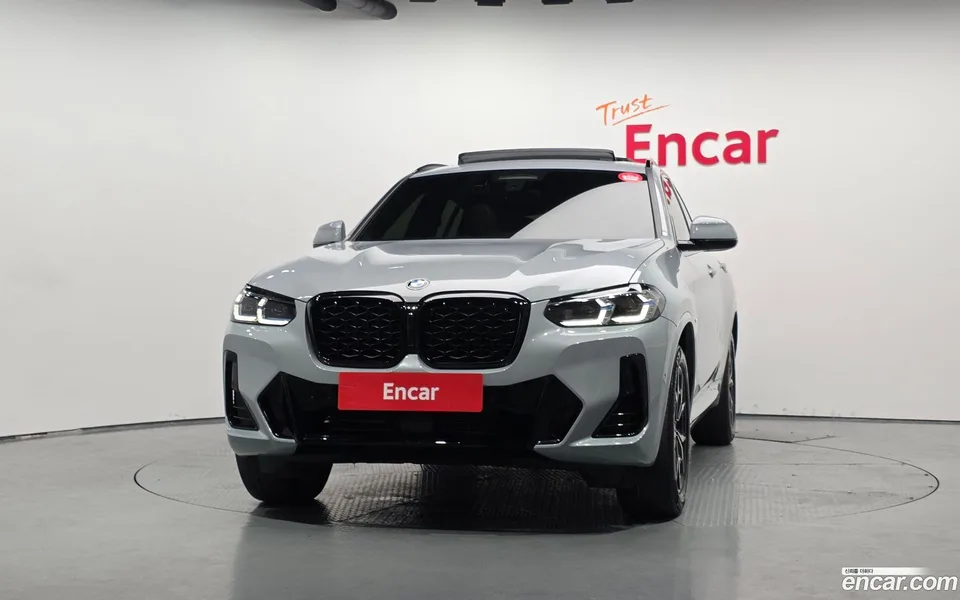 BMW X4 xDrive20i M 2022 — thumbnail 3