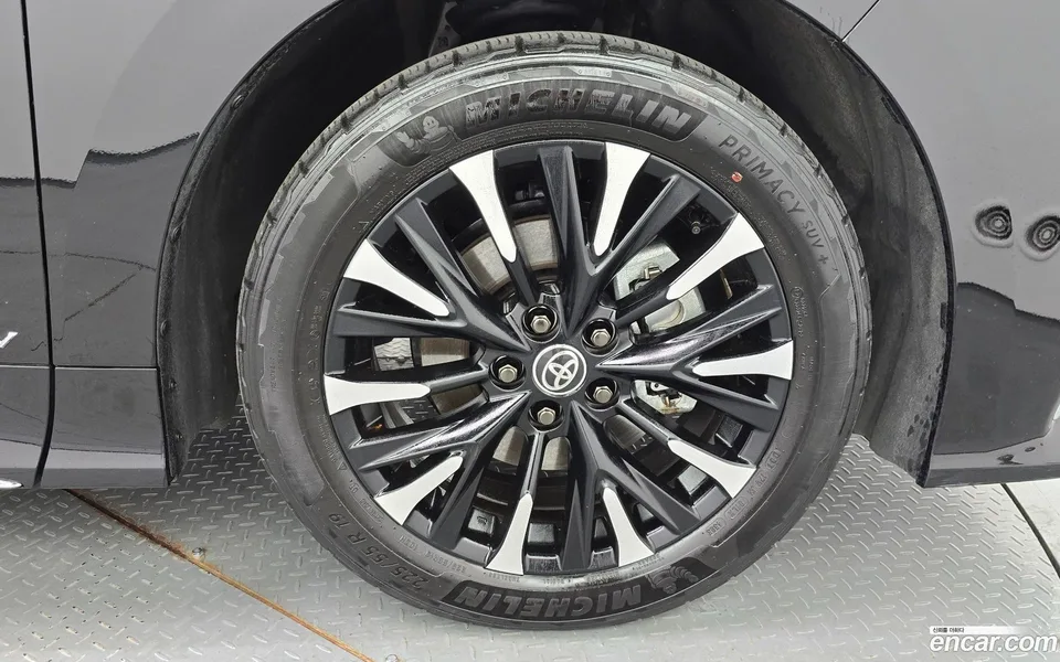 Toyota Alphard 2.5 HEV AWD 2024 — thumbnail 2
