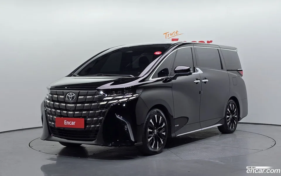 Toyota Alphard 2.5 HEV AWD 2024 — photo 1, buy with delivery to Moscow