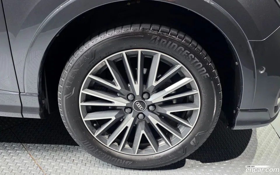 Audi Q3 35 TDI 2022 — thumbnail 2