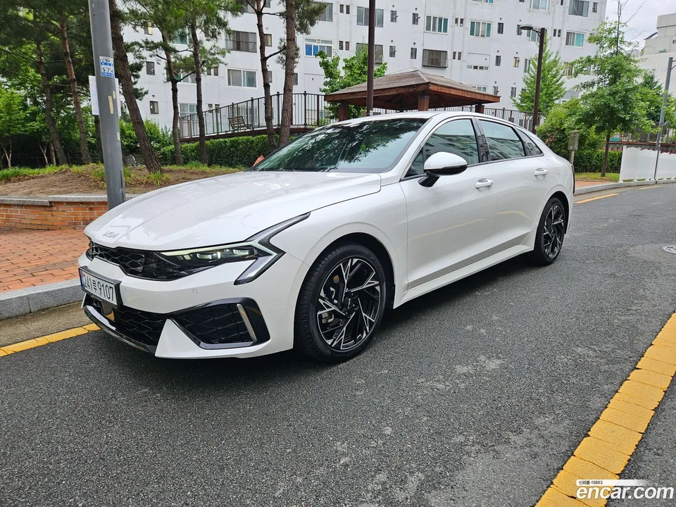 Kia K5 2.0 2024 — photo 1, buy with delivery to Moscow