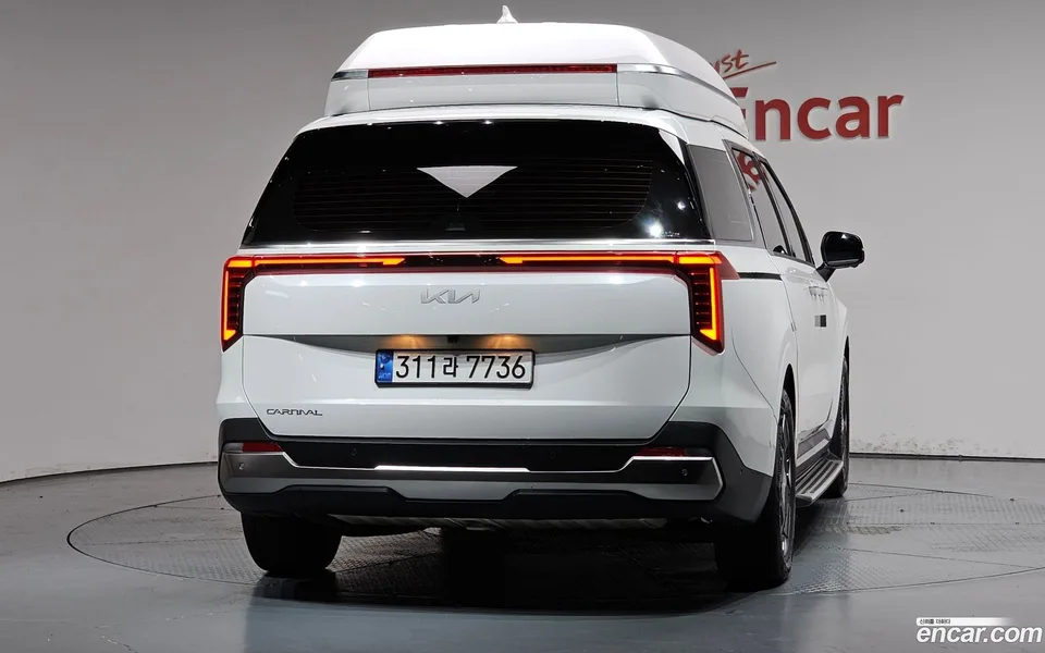 Kia Carnival 9 2024 — thumbnail 4