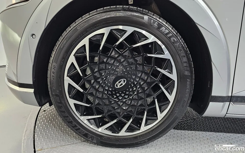 Hyundai Ioniq 5 AWD 2022 — thumbnail 2
