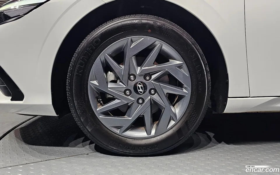 Hyundai Avante CN7 1.6 2025 — thumbnail 5