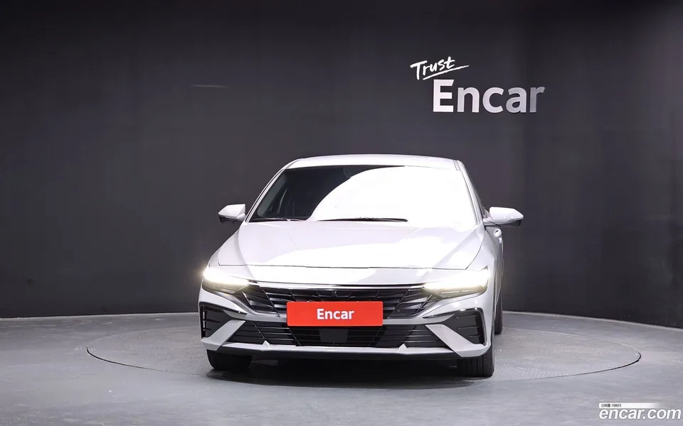 Hyundai Avante CN7 1.6 2025 — thumbnail 3
