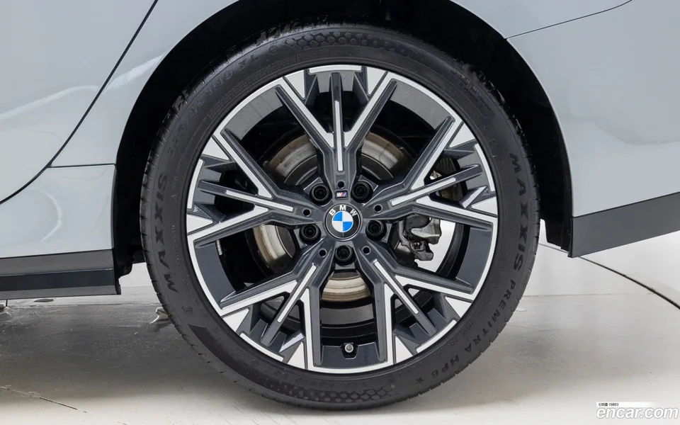 BMW 2 Series Gran Coupe 220 M 2025 — thumbnail 5