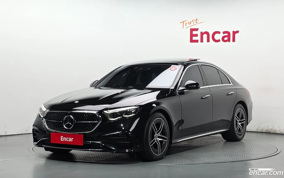 Mercedes-Benz E-Class E300 4MATIC AMG Line 2024 — photo 1, buy with delivery to Moscow