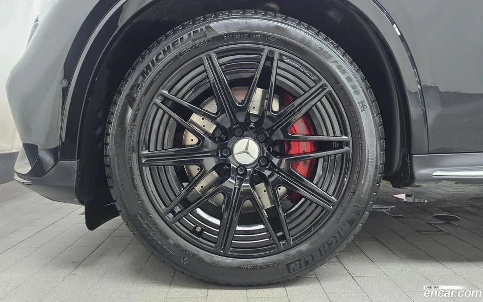 Mercedes-Benz GLC-Class AMG GLC43 4MATIC 2025 — thumbnail 2