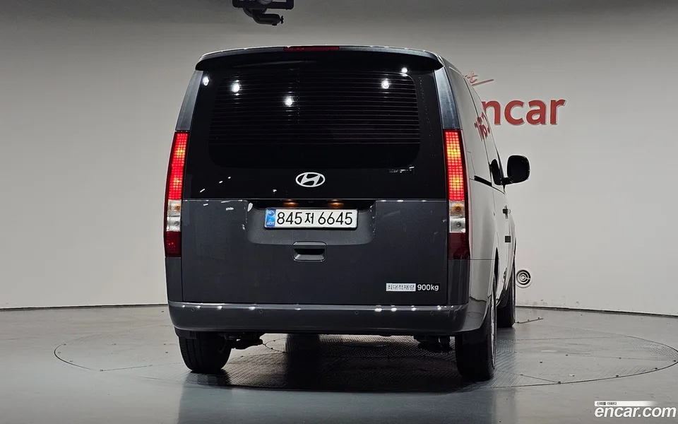Hyundai Staria HEV 1.6 3 2025 — thumbnail 4