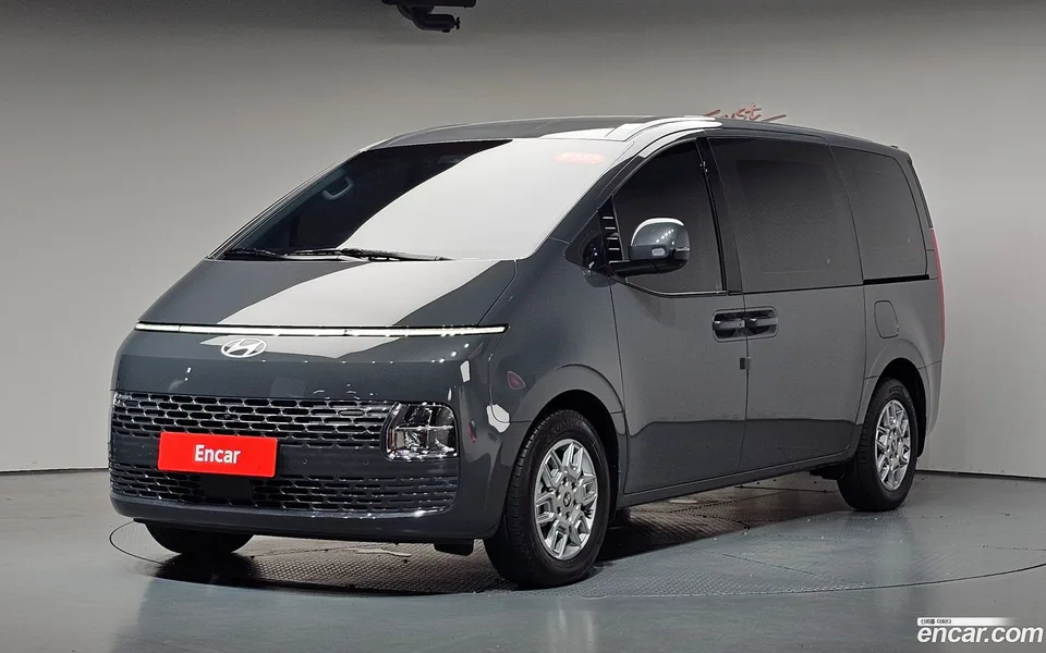 Hyundai Staria HEV 1.6 3 2025 — photo 1, buy with delivery to Moscow