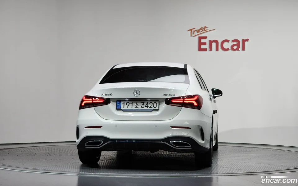 Mercedes-Benz A-Class A250 4MATIC 2022 — thumbnail 4