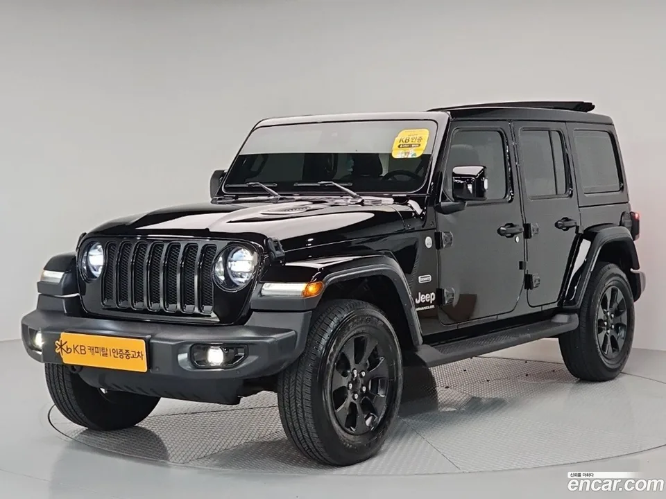 Jeep Wrangler 2.0 4 2023 — photo 1, buy with delivery to Moscow