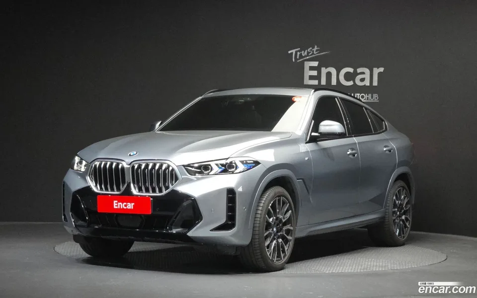 BMW X6 xDrive40i M 2025 — photo 1, buy with delivery to Moscow