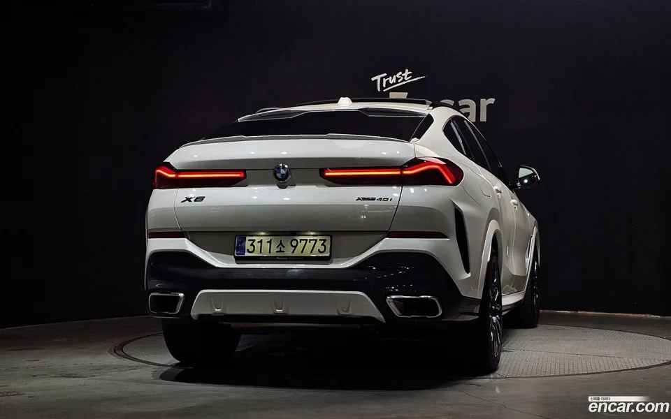 BMW X6 xDrive40i M 2023 — thumbnail 4