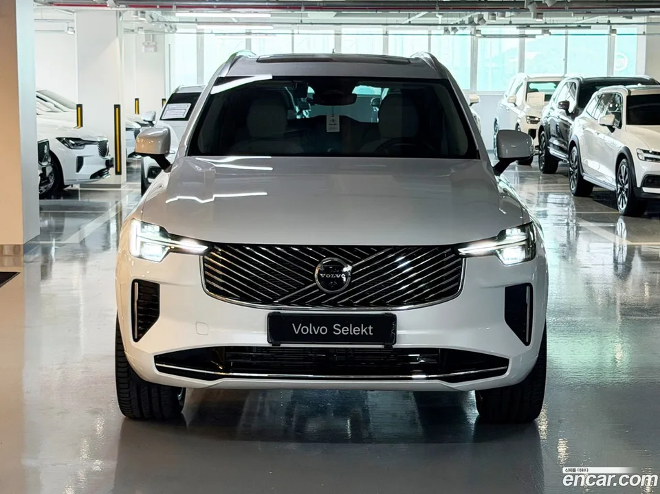 Volvo XC90 B6 2026 — thumbnail 3