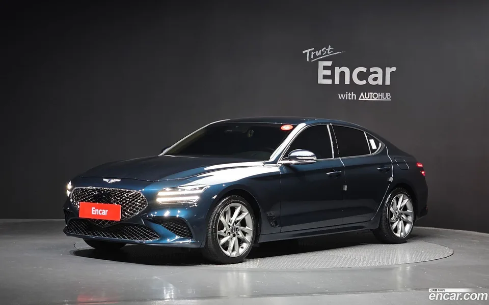 Genesis G70 2.0T 4WD 2023 — photo 1, buy with delivery to Moscow