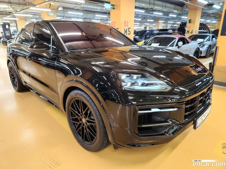 Porsche Cayenne 3.0 S E- 2025 — thumbnail 3