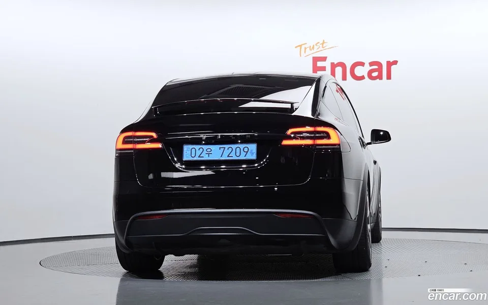 Tesla Model X AWD 2024 — thumbnail 4