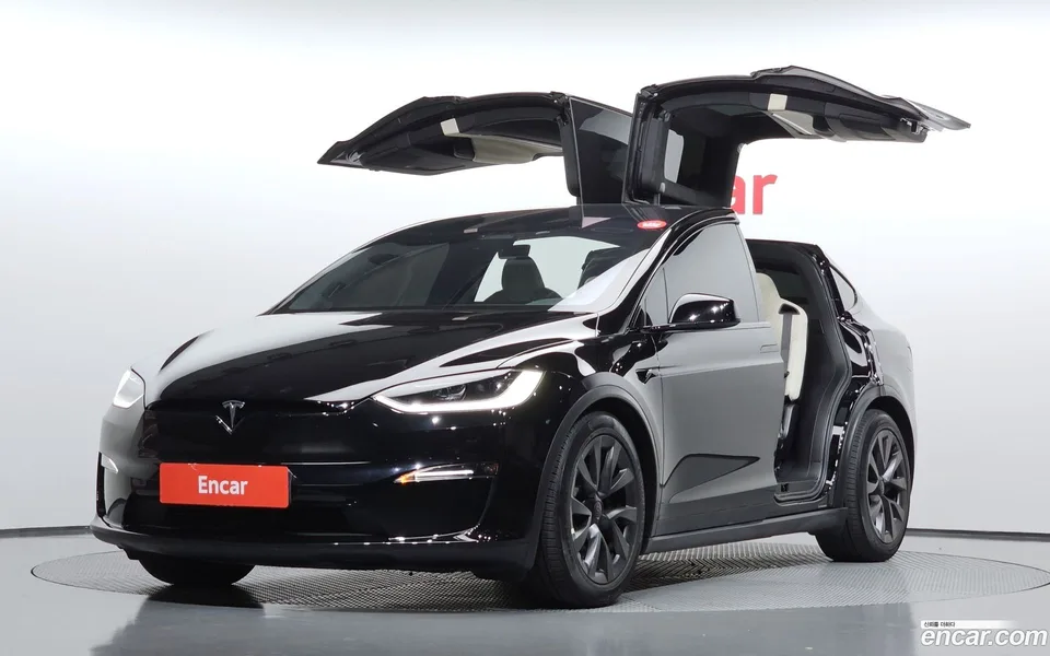 Tesla Model X AWD 2024 — photo 1, buy with delivery to Moscow