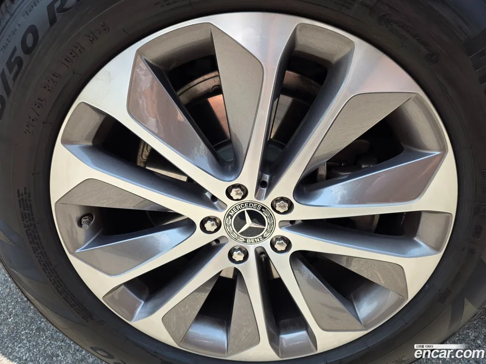 Mercedes-Benz GLE-Class GLE300d 4MATIC 2023 — thumbnail 2