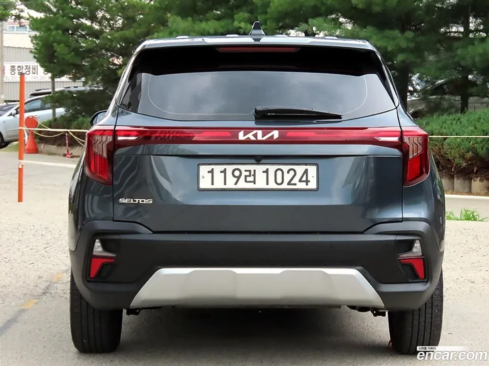 Kia Seltos 1.6 2WD 2024 — thumbnail 4