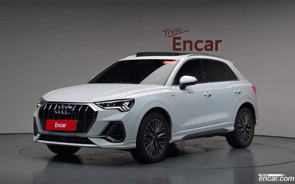 Audi Q3 35 TDI 2023 — photo 1, buy with delivery to Moscow
