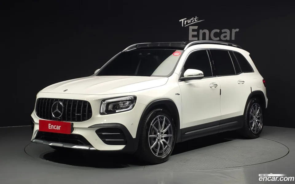 Mercedes-Benz GLB-Class AMG GLB35 4MATIC 2023 — photo 1, buy with delivery to Moscow