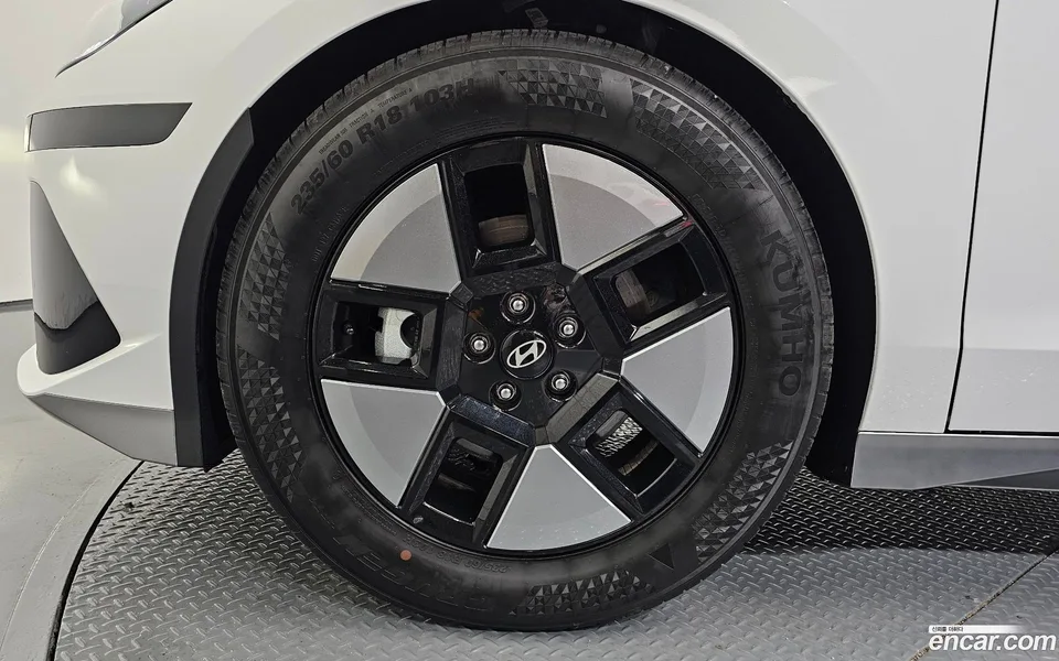 Hyundai Ioniq 6 2025 — thumbnail 5