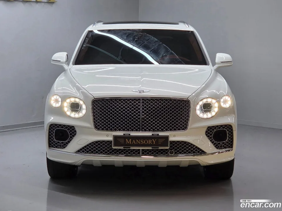 Bentley Bentayga 4.0 V8 2023 — thumbnail 3