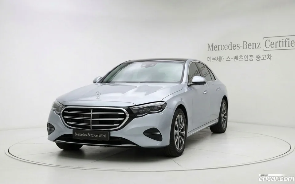 Mercedes-Benz E-Class E350e 4MATIC 2025 — photo 1, buy with delivery to Moscow