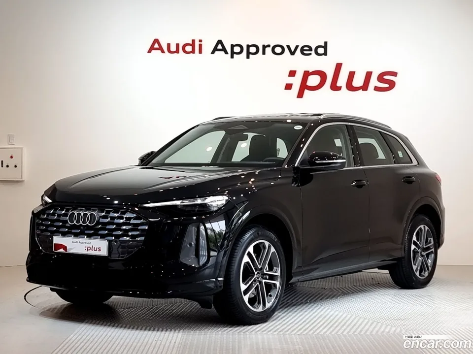 Audi Q5 (80A) 40 TFSI 2025 — photo 1, buy with delivery to Moscow