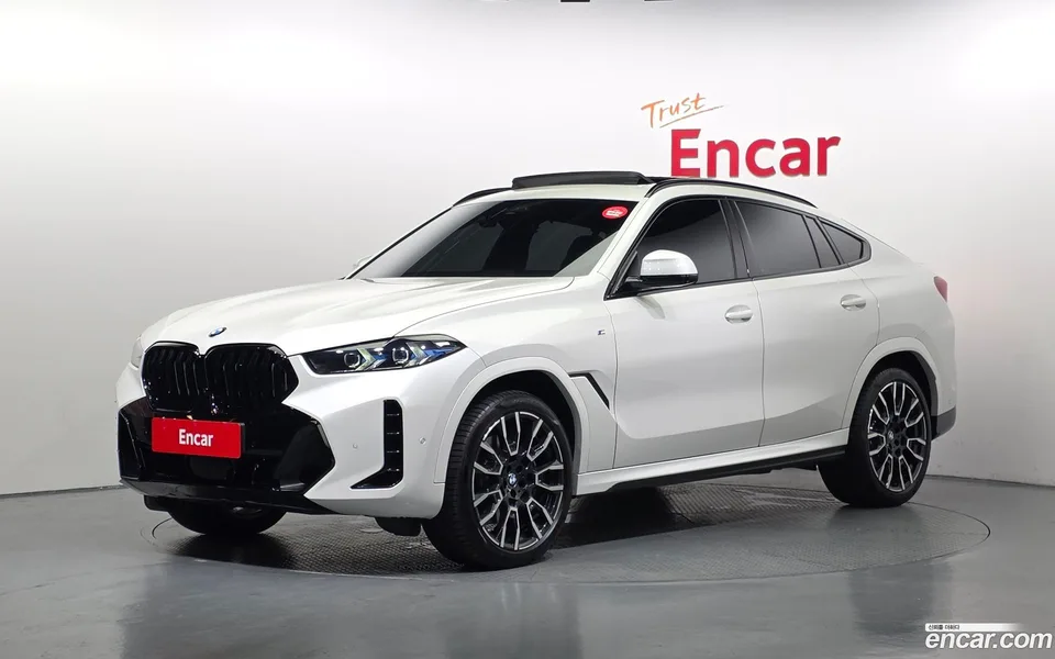 BMW X6 xDrive40i M 2024 — photo 1, buy with delivery to Moscow