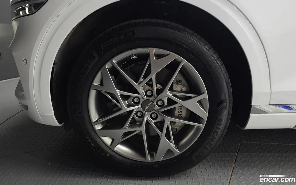 Genesis GV70 2.5T AWD 2023 — thumbnail 2