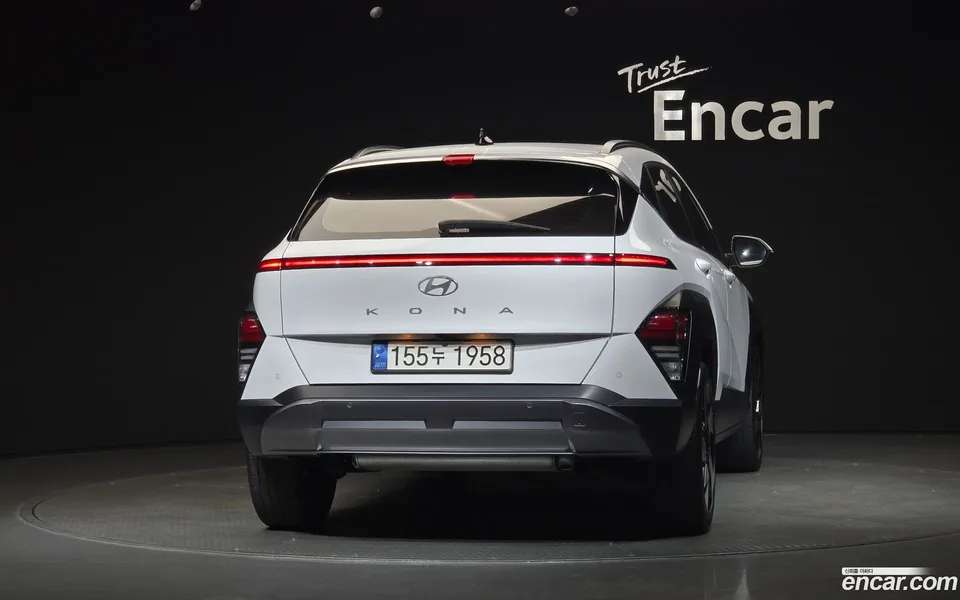 Hyundai Kona 1.6 2WD 2023 — thumbnail 4