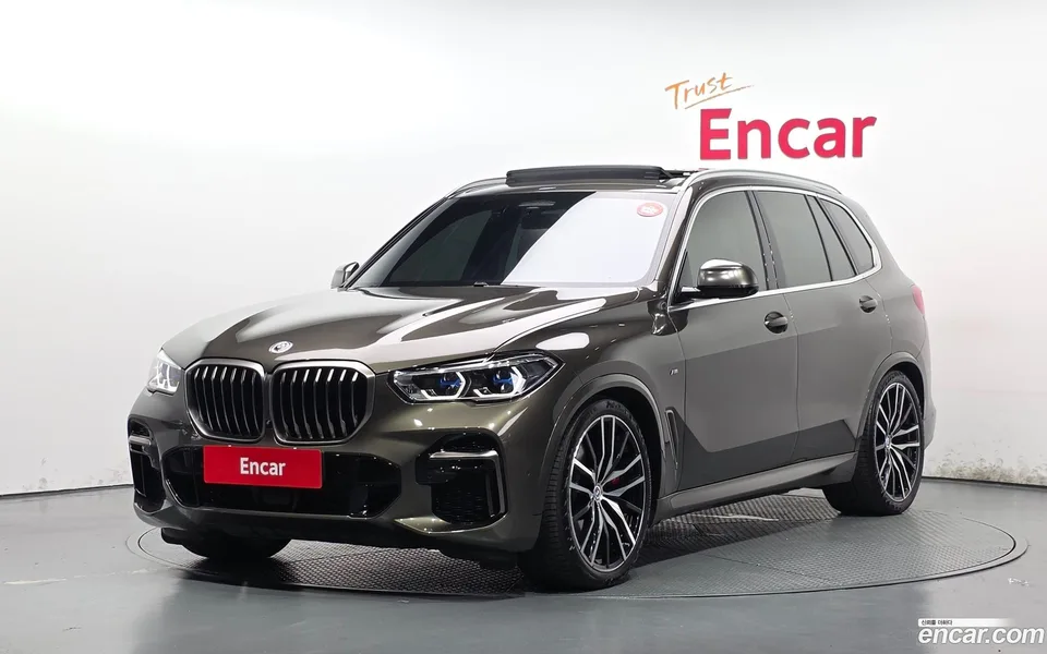 BMW X5 M50i 2023 — photo 1, buy with delivery to Moscow