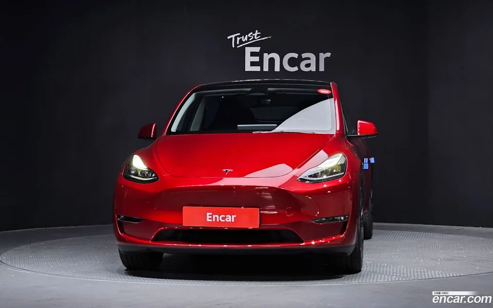 Tesla Model Y AWD 2024 — thumbnail 3