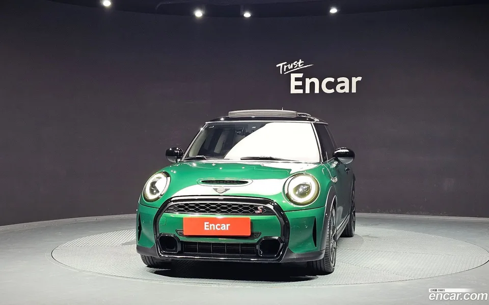 MINI Cooper S 2023 — thumbnail 3